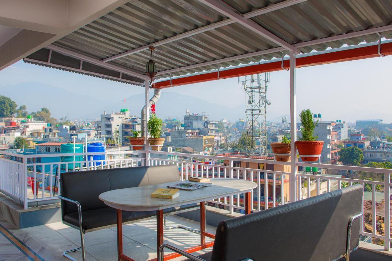 Lotus Apartment Pokhara Ngoại thất bức ảnh